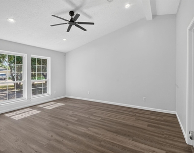 1123 Mayweather Lane - Photo Thumbnail 21