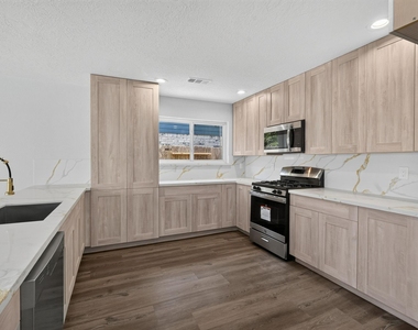 1123 Mayweather Lane - Photo Thumbnail 13