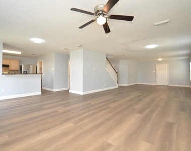 20822 Baronsledge Lane - Photo Thumbnail 7