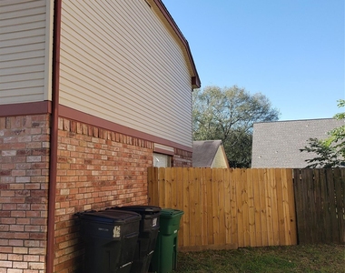 16734 Lost Quail Drive - Photo Thumbnail 2