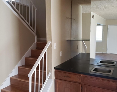 16734 Lost Quail Drive - Photo Thumbnail 6