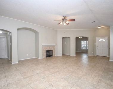 5010 Bridgevalley Court - Photo Thumbnail 6