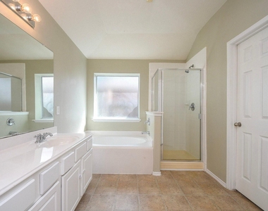 5010 Bridgevalley Court - Photo Thumbnail 23