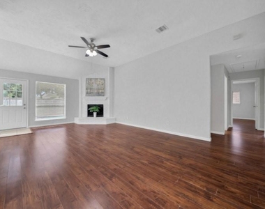 3315 Timber View Drive - Photo Thumbnail 4