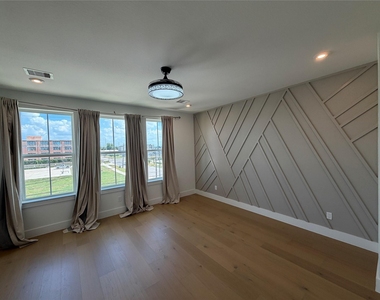 3318 Mckinney Street - Photo Thumbnail 17