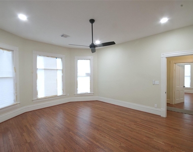 505 Winnie Street - Photo Thumbnail 8