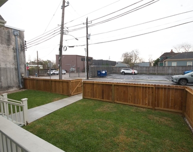 505 Winnie Street - Photo Thumbnail 4