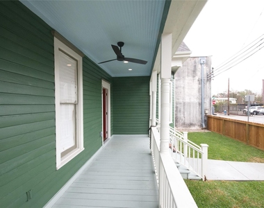 505 Winnie Street - Photo Thumbnail 2