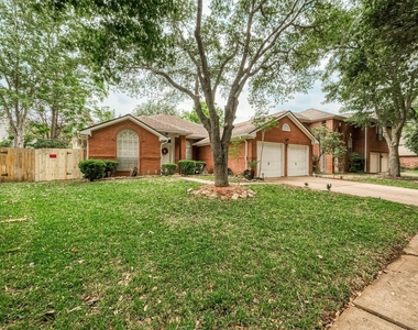 207 Rolling Plains Drive - Photo Thumbnail 1