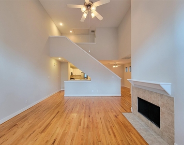 411 West 26th Street - Photo Thumbnail 15