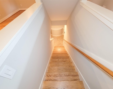 411 West 26th Street - Photo Thumbnail 18