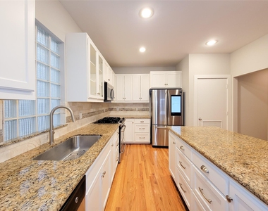 411 West 26th Street - Photo Thumbnail 4