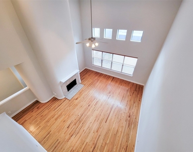 411 West 26th Street - Photo Thumbnail 19