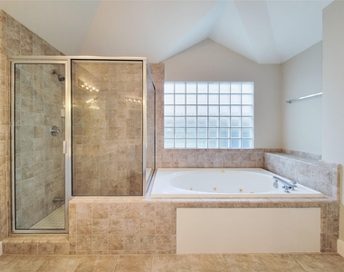 411 West 26th Street - Photo Thumbnail 29