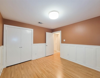 411 West 26th Street - Photo Thumbnail 23