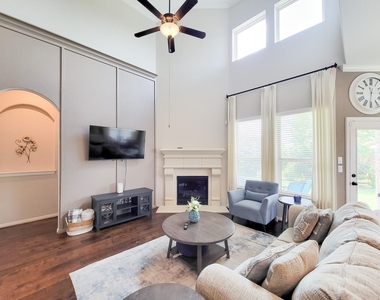 22902 Henderson Row Drive - Photo Thumbnail 23