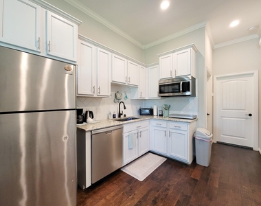 22902 Henderson Row Drive - Photo Thumbnail 8