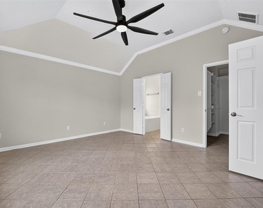 2127 Hannover Way - Photo Thumbnail 32