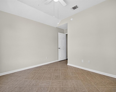 2127 Hannover Way - Photo Thumbnail 31