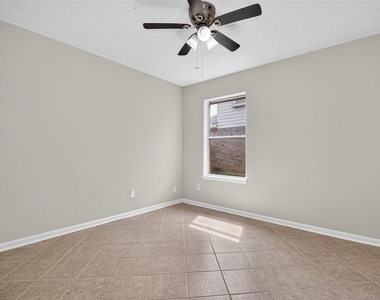 2127 Hannover Way - Photo Thumbnail 26