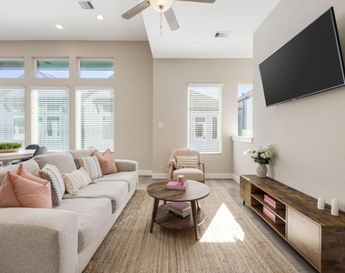 4450 W Tidwell Road - Photo Thumbnail 2