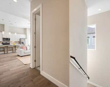 4450 W Tidwell Road - Photo Thumbnail 8