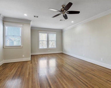 434 W 27th Street - Photo Thumbnail 13