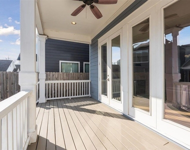 434 W 27th Street - Photo Thumbnail 22