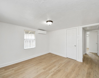 7222 San Angelo Street - Photo Thumbnail 31