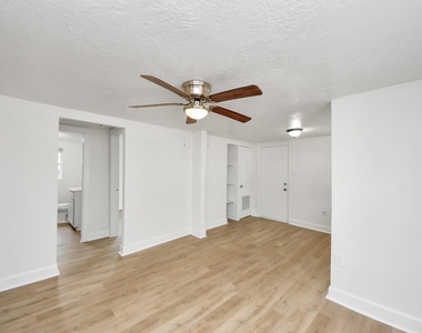 7222 San Angelo Street - Photo Thumbnail 15