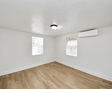 7222 San Angelo Street - Photo Thumbnail 30