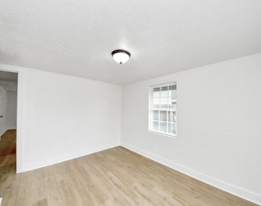 7222 San Angelo Street - Photo Thumbnail 23