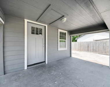 7222 San Angelo Street - Photo Thumbnail 5