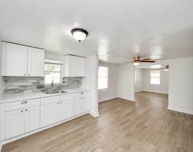 7222 San Angelo Street - Photo Thumbnail 19