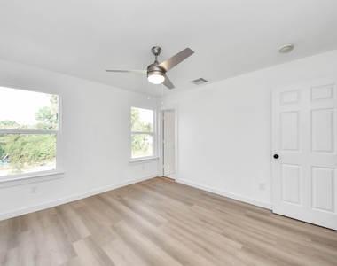 8116 De Priest Street - Photo Thumbnail 10