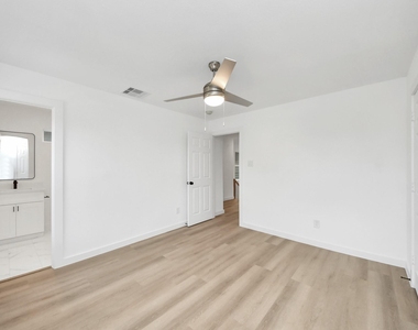8116 De Priest Street - Photo Thumbnail 9