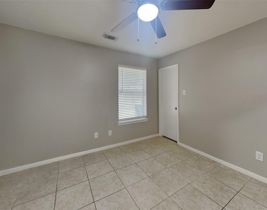 17402 Eastwood Circle - Photo Thumbnail 11