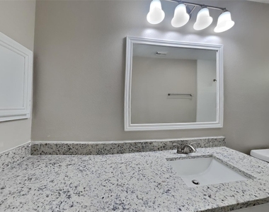 17402 Eastwood Circle - Photo Thumbnail 15