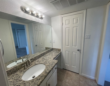 1311 Antoine Drive - Photo Thumbnail 9