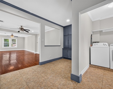 1929 Hawthorne Street - Photo Thumbnail 17