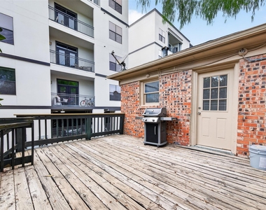 1929 Hawthorne Street - Photo Thumbnail 29