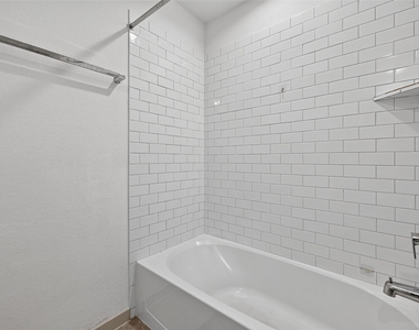 7007 Fleetwood Crescent Way - Photo Thumbnail 19