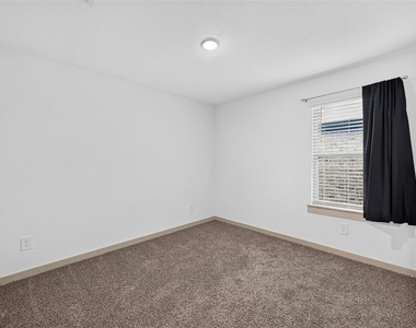 7007 Fleetwood Crescent Way - Photo Thumbnail 15