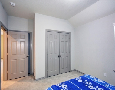 9643 Thimbleweed Drive - Photo Thumbnail 34