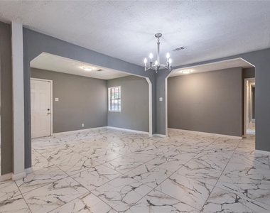 2511 Meadow Lane - Photo Thumbnail 7