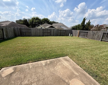 122 Long Canyon Lane - Photo Thumbnail 14
