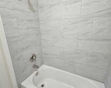11443 Underwood Street - Photo Thumbnail 15
