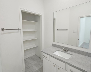 11443 Underwood Street - Photo Thumbnail 21