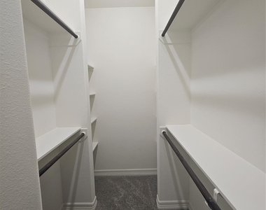 11443 Underwood Street - Photo Thumbnail 20