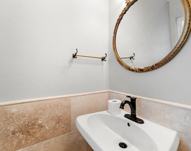 27202 Wells Lane - Photo Thumbnail 17